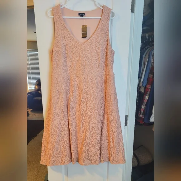 black and beige lace long dress Vintage Nude and Black Lace Dress - S main image 1